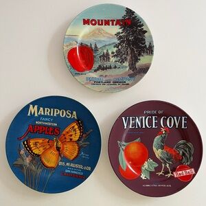 ONEIDA Vintage Label Collection Set of 3 Dessert Plates Fruit Labels Kitschy